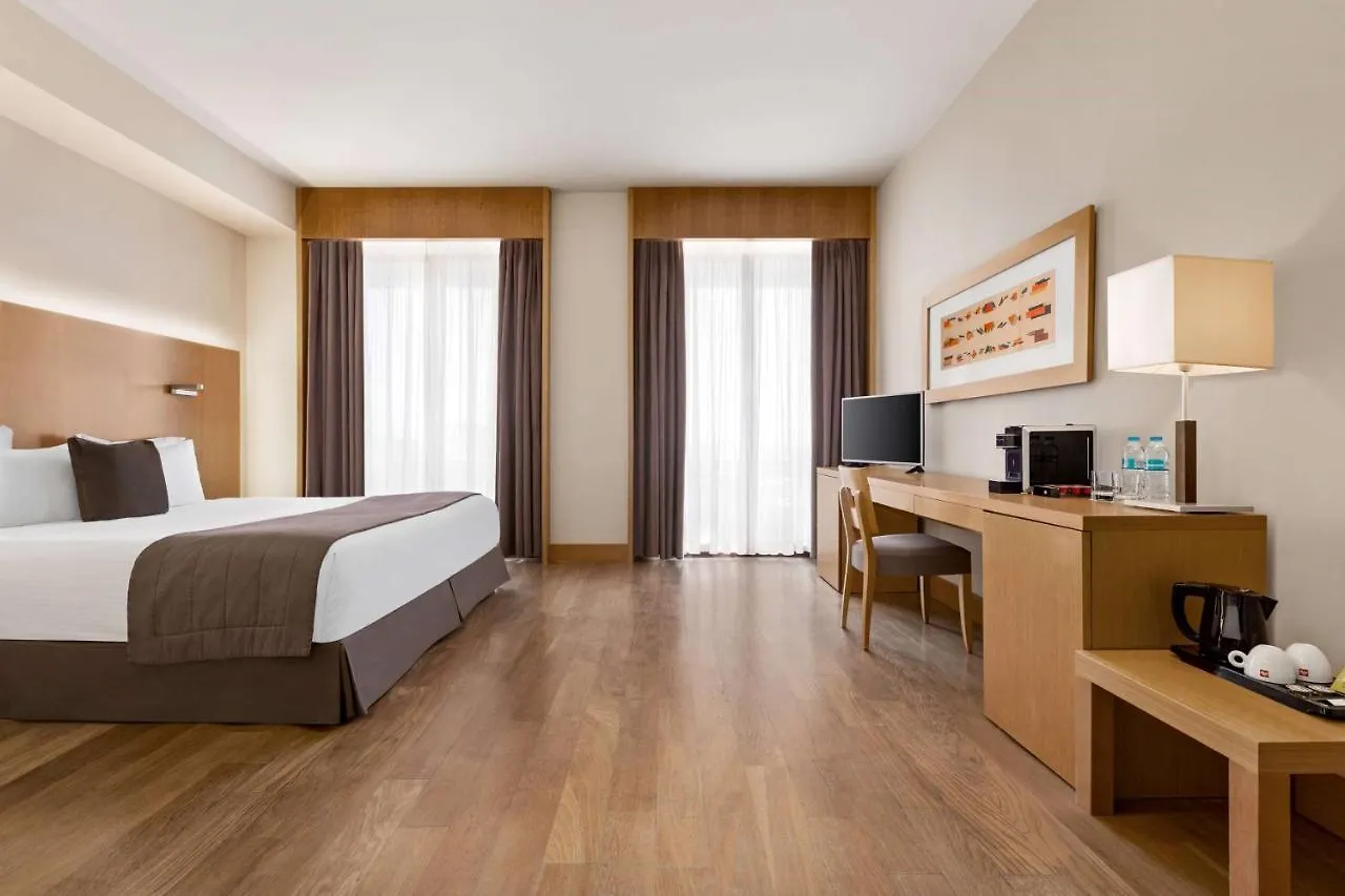 Lazart Hotel, Trademark Collection By Wyndham Salonic Grecia