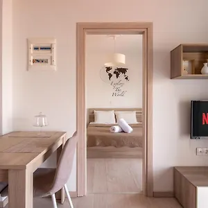 Апартаменты Minimalist W/ View