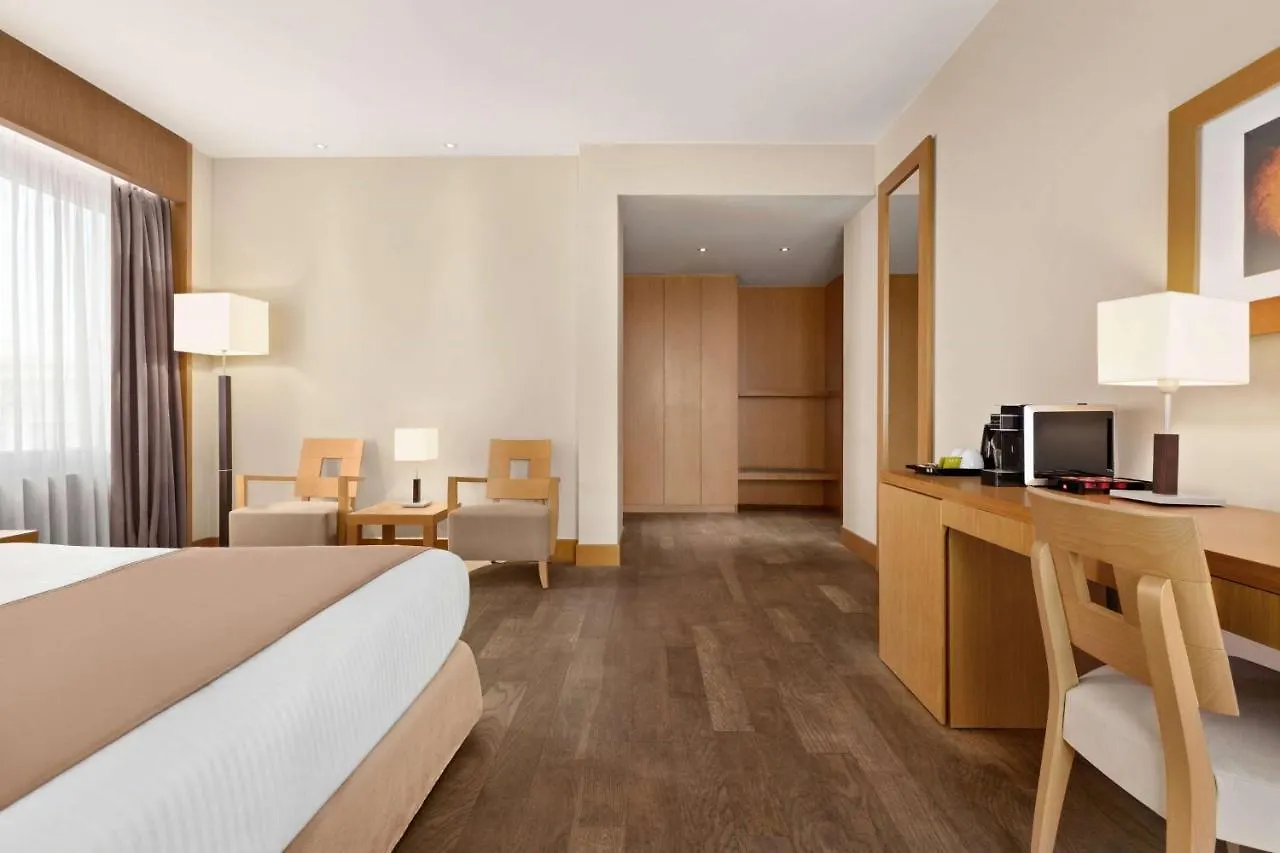 סלוניקי Lazart Hotel, Trademark Collection By Wyndham 5*,